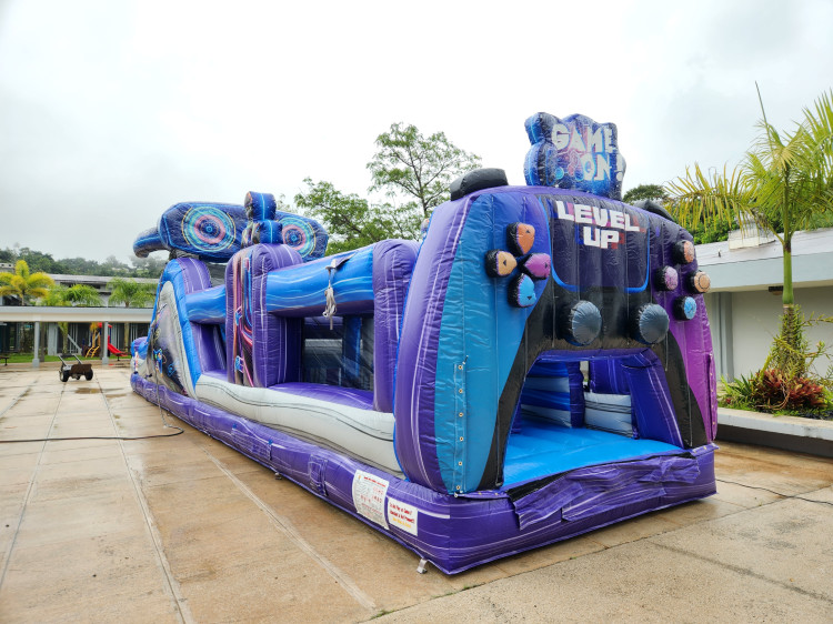 Carrera de Obstáculos Inflable La Gamer